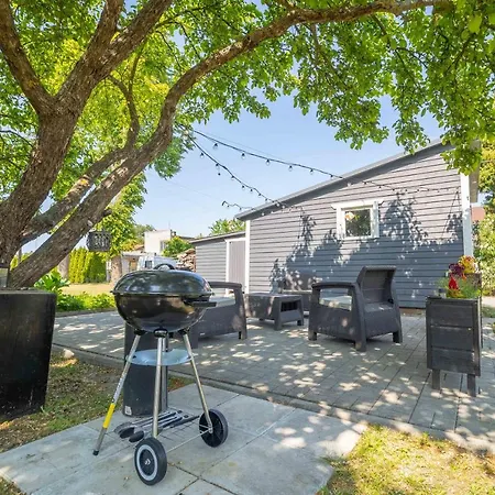 Manni's House With Garden & Playground