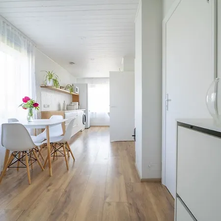 Dom wakacyjny Manni's House With Garden & Playground *