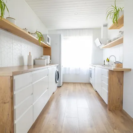 Manni's House With Garden & Playground *