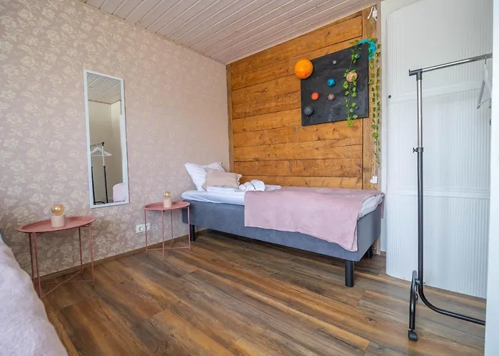 Manni's House With Garden & Playground * Kuressaare