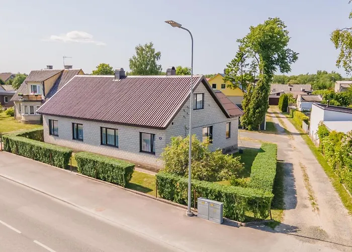 Manni's House With Garden & Playground Holiday home *