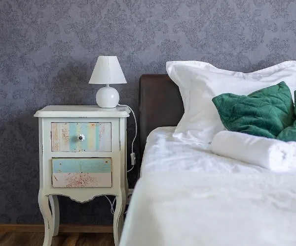 Manni's House With Garden & Playground *